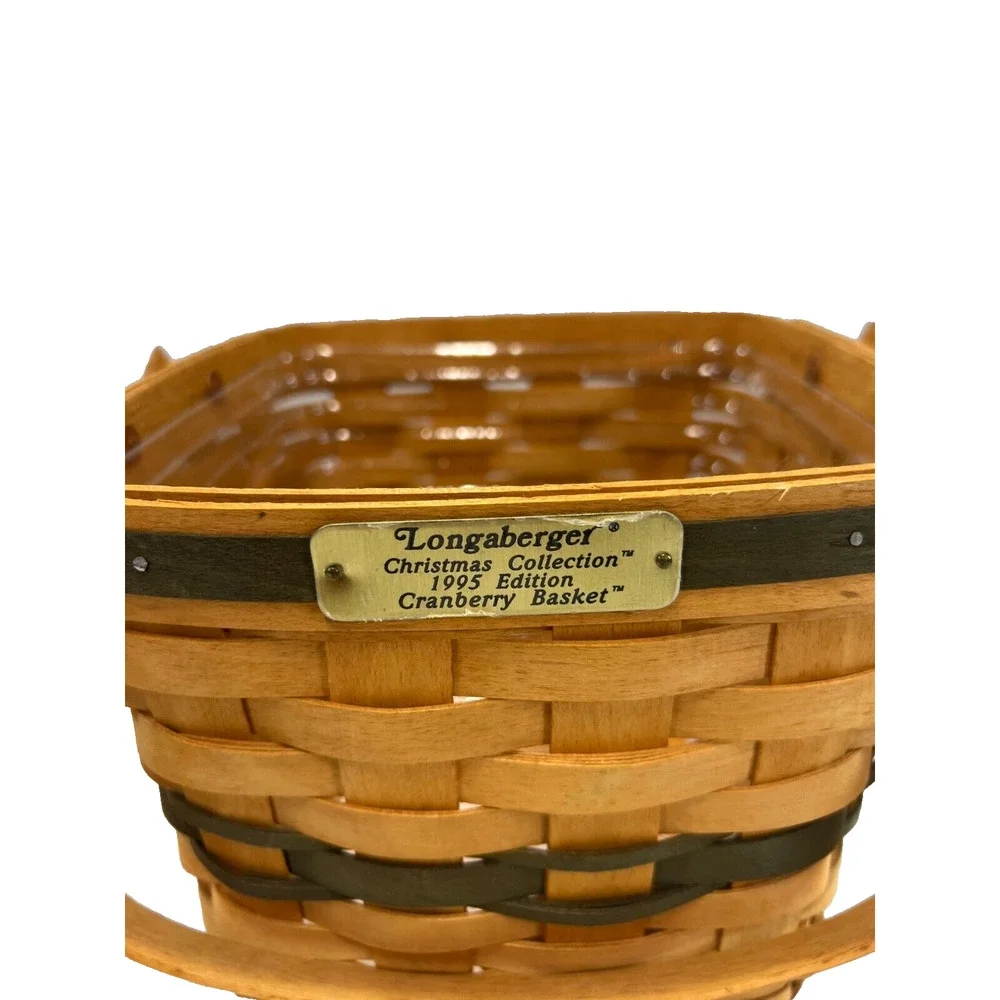 1995 Longaberger Christmas Collection Cranberry Basket w/Protector Green Trim